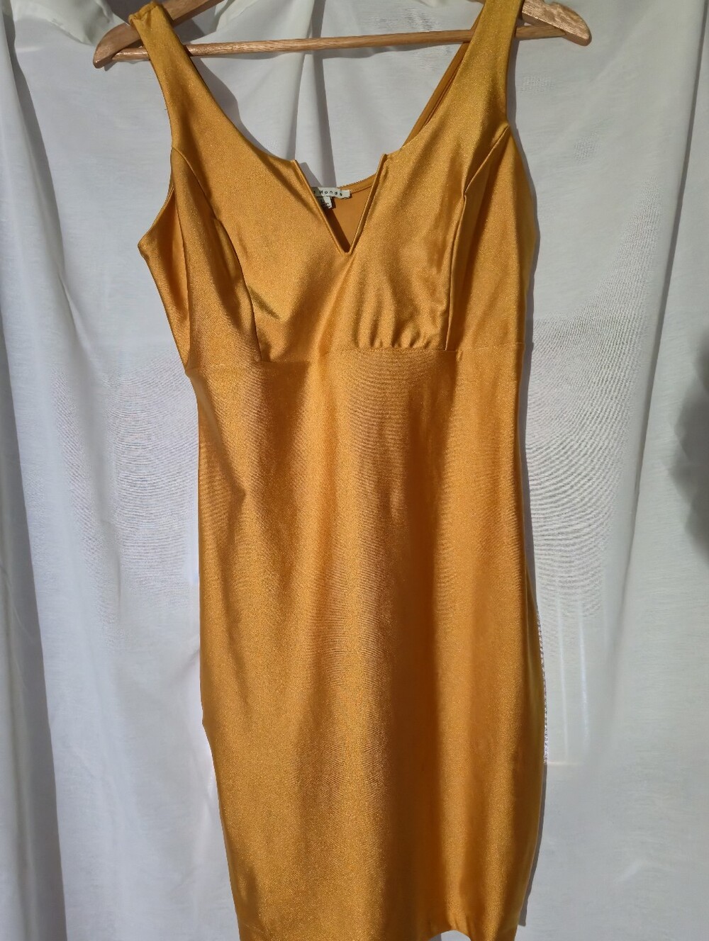 Haute Monde Sleek Golden Sheath Dress - Elegant V-Neck Size L